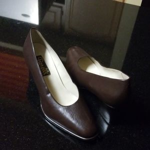 Borelli Leather Pumps